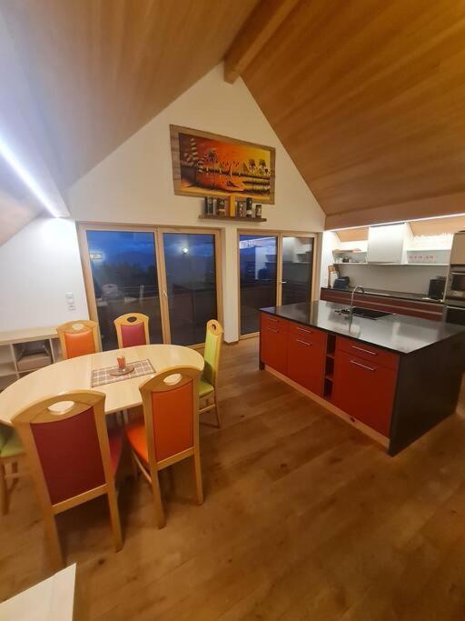 Grosszuegige Ferienwohnung Am Skigebiet Boedele Mit Rheintalblick Dornbirn Eksteriør billede
